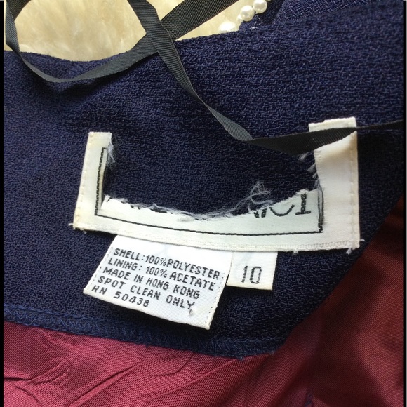 Vintage 1980’s Pearl Sleeved Dress.   B10 - Picture 12 of 16